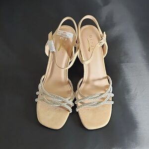BRAND NEW GLAZE WOMEN’S BLOCK-HEEL RHINESTONES CRISS-CROSS STRAP SANDAL